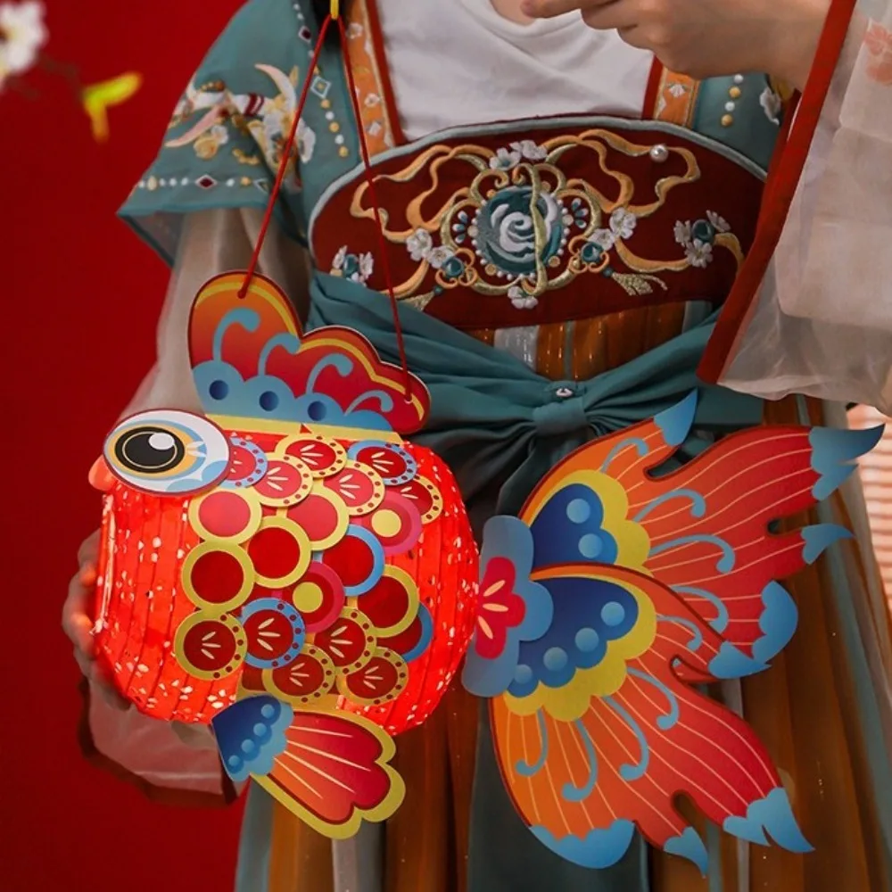 

Fish Middle Autumn Festival Lantern Paper Hand Made DIY Lantern Material Kit PP Traditional Mid Autumn Lotus Lantern Women