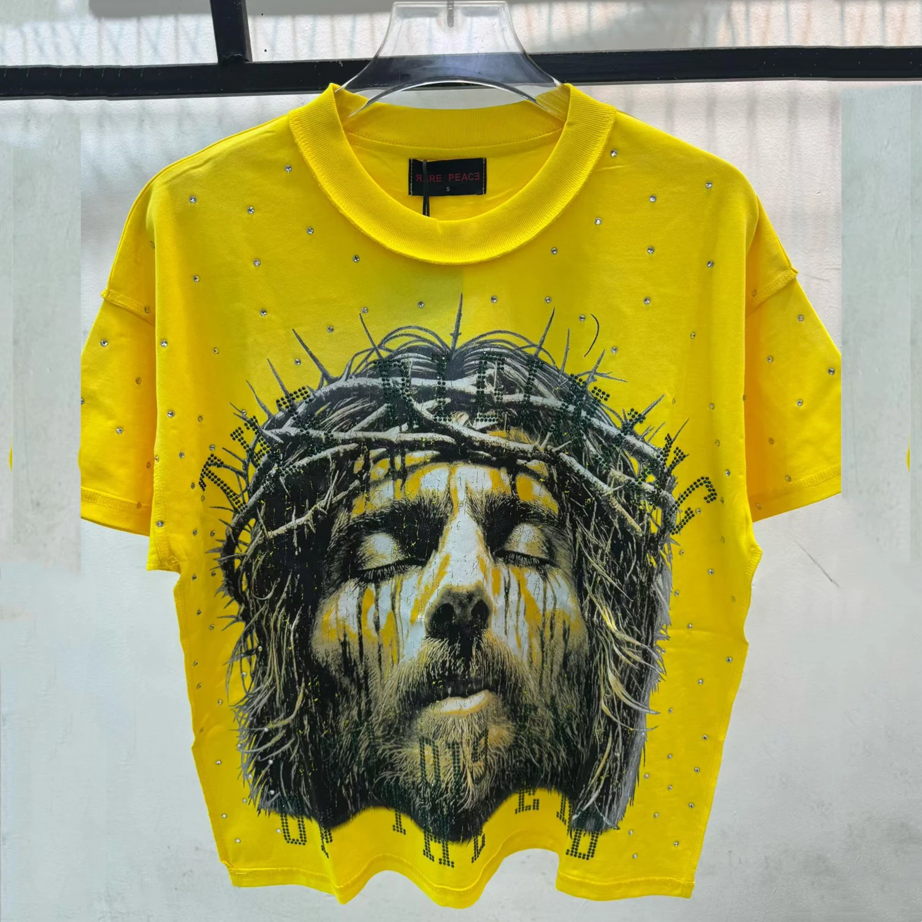 26ss Vintage Rare Peace Washed Yellow Diamond Studded T Shirt Men Women Tee Tops T-Shirt
