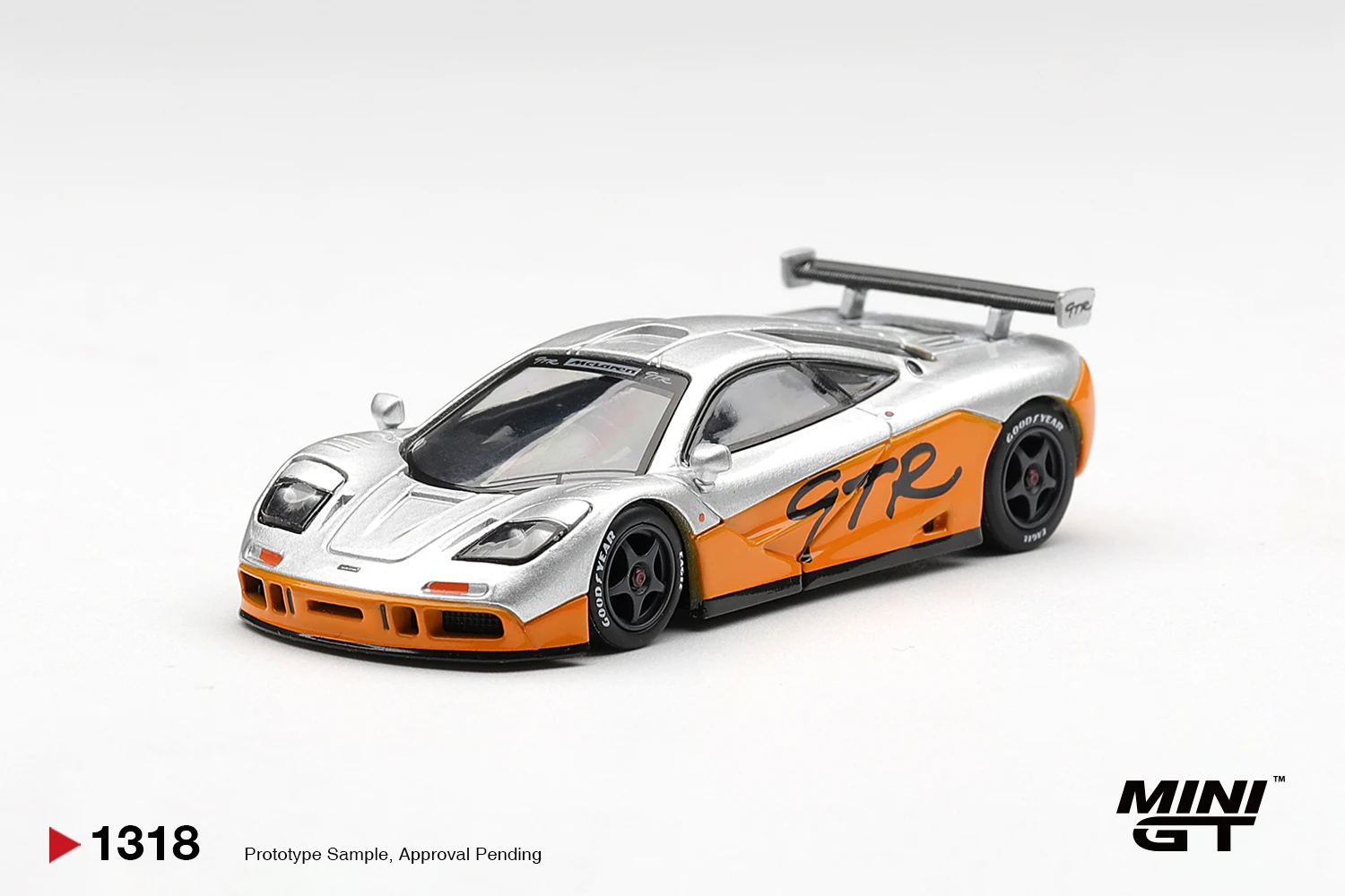 MINIGT 1/64 McLaren F1 GTR 1995, modèle en alliage de voiture, véhicule à moteur, modèle moulé sous pression, jouet pour enfants, garçons, présentation / emballage chinois MGT01318-CH