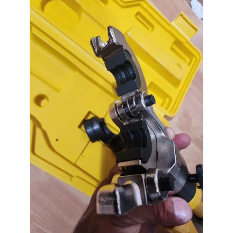 Hydraulic Pipe Crimping Tool CW-1632 For PEX Aluminum Plastic Tube With TH Dies Plumbing Installation