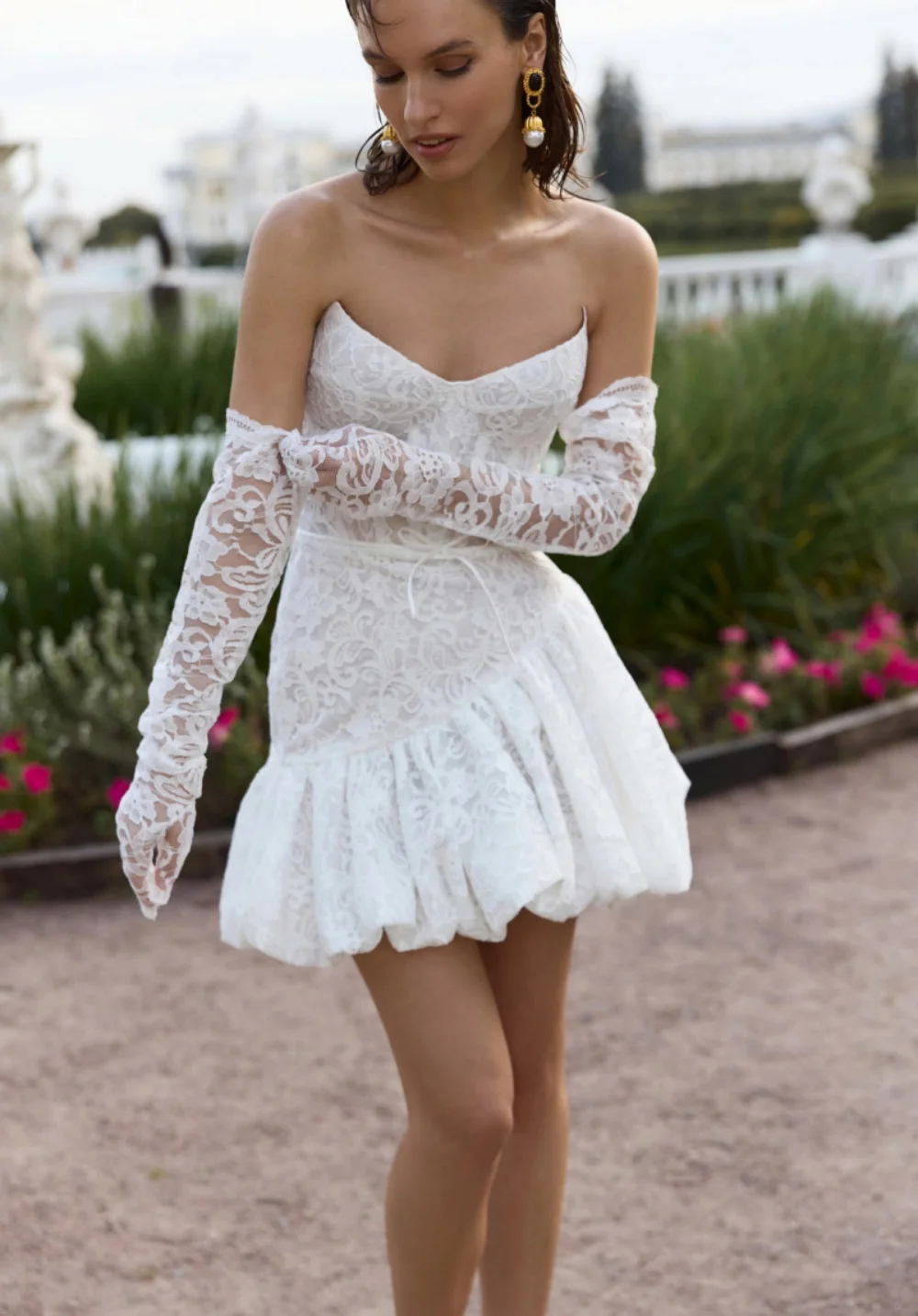 Customized Soft Delicate Dreamy Heart Tube Neck Lace Short Dress Flounce Hem Voluminous Tulle Nuptial Outfit for Bride Banquet