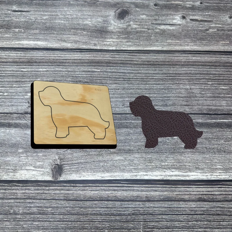 Silueta de Perro Cavapoo en Cuero Recortado, Plantilla de Corte con Forma de Raza Cavapoo para Pendientes y Manualidades