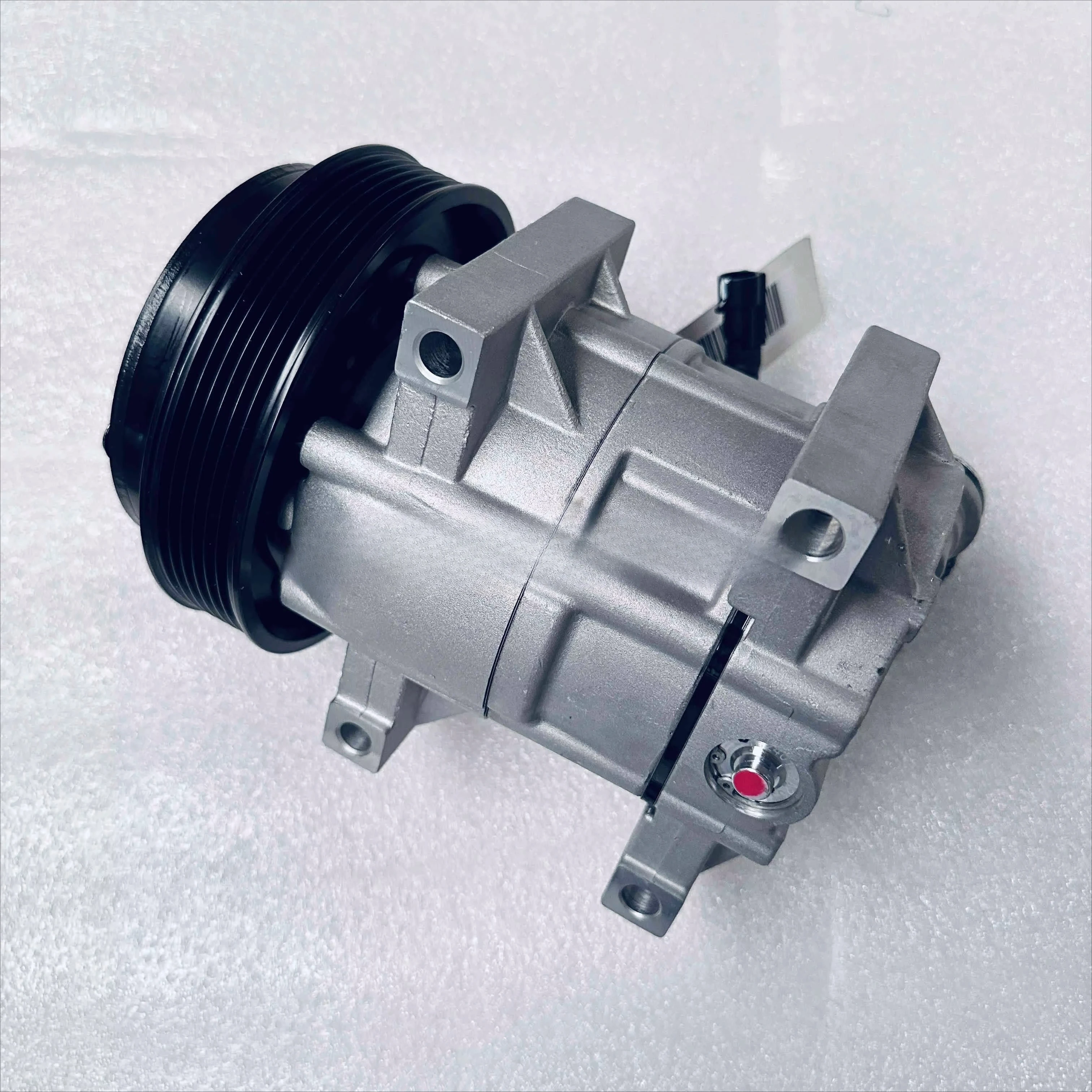 

Z13 Cummins Engine Parts Refrigerant Compressor 4316845