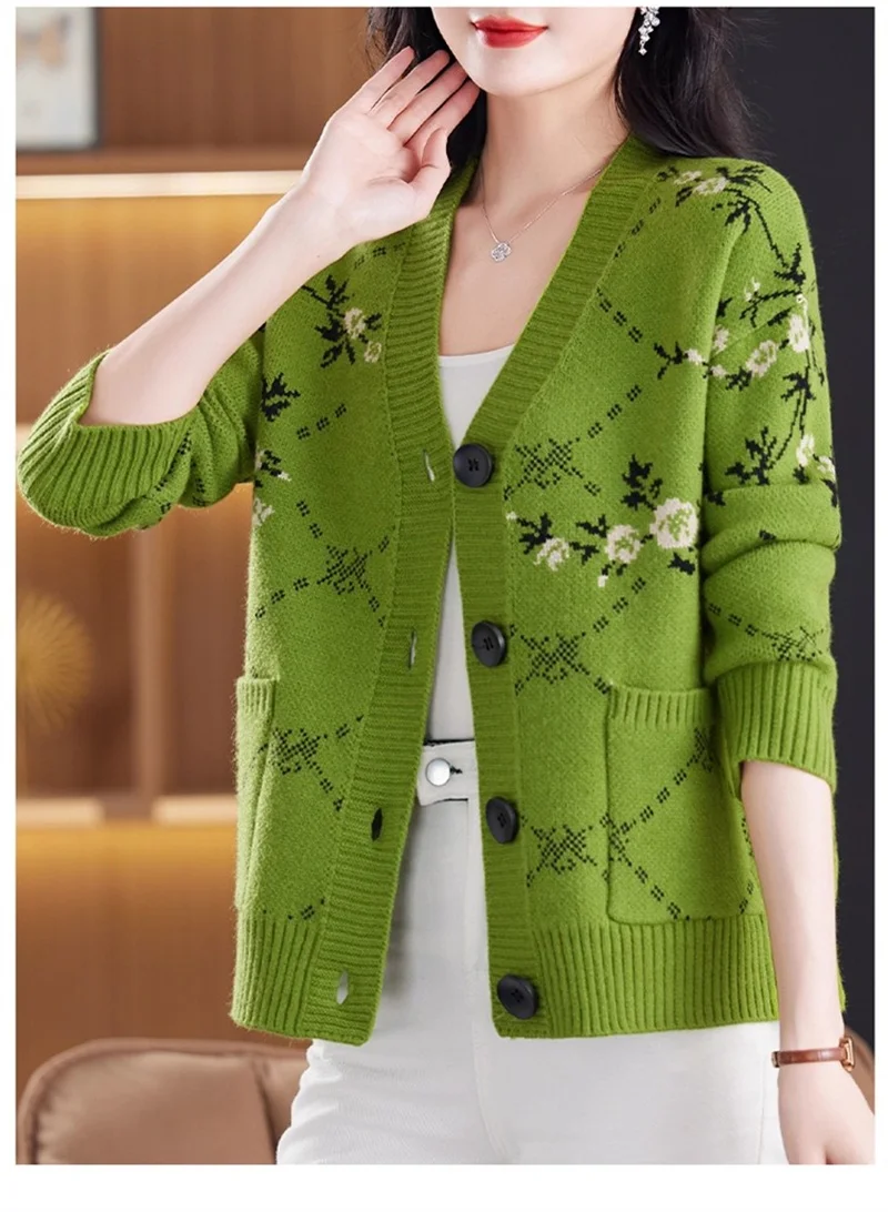 

Spring and Autumn Woolen Sweater Jacket Short, Fat Women's Knitted Sweater for Outer Wearing, Fashionable Sweater, Cardigan, Ver