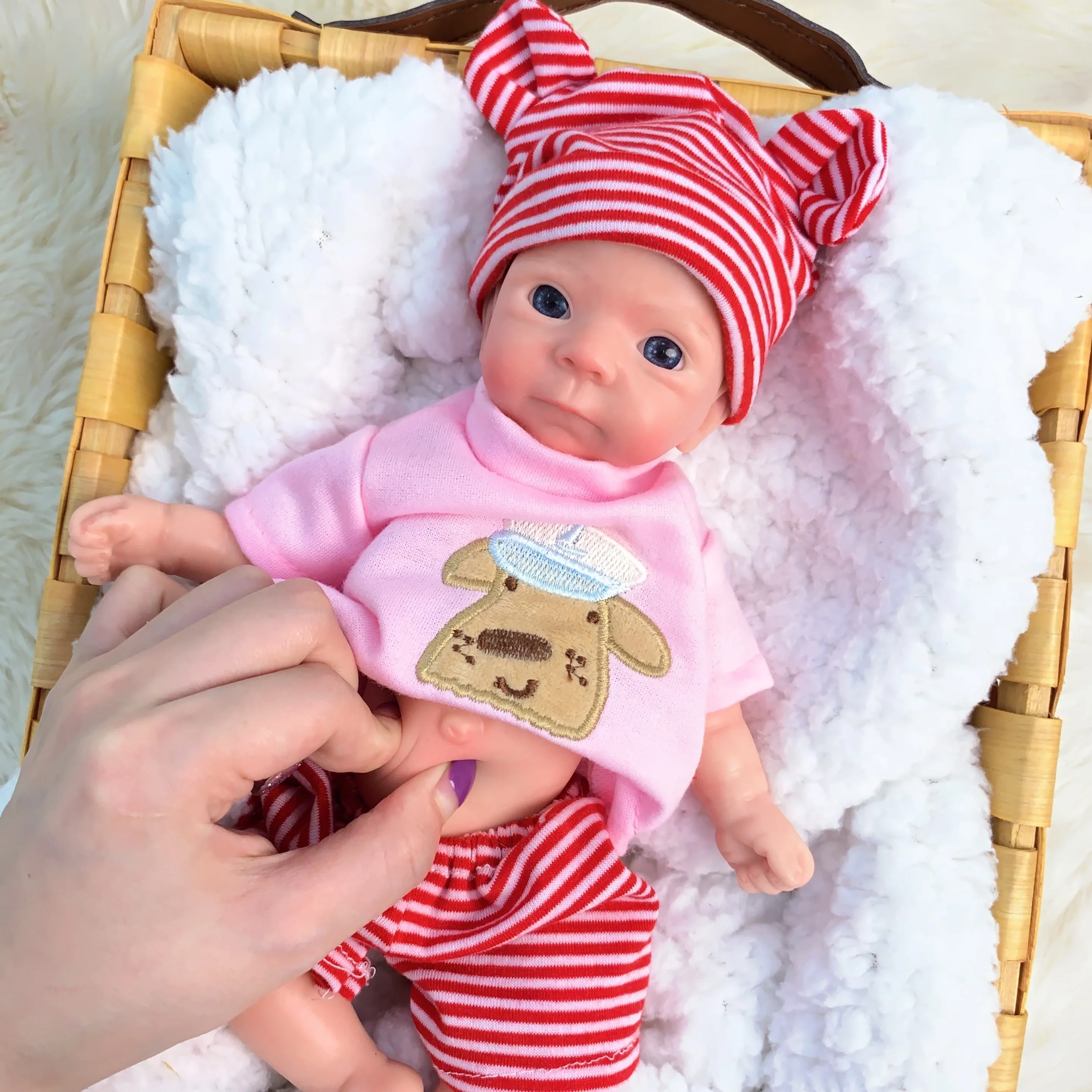 Saskia 10 pouces Silicone Reborn poupée à la main nouveau-né bébé poupée Bettie Silicone fille pour cadeaux d'anniversaire