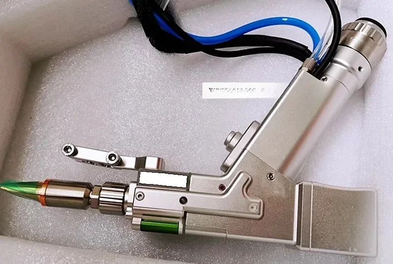 

Handheld laser swing welding head cleaning and rust removal head equipped with laser welding control system