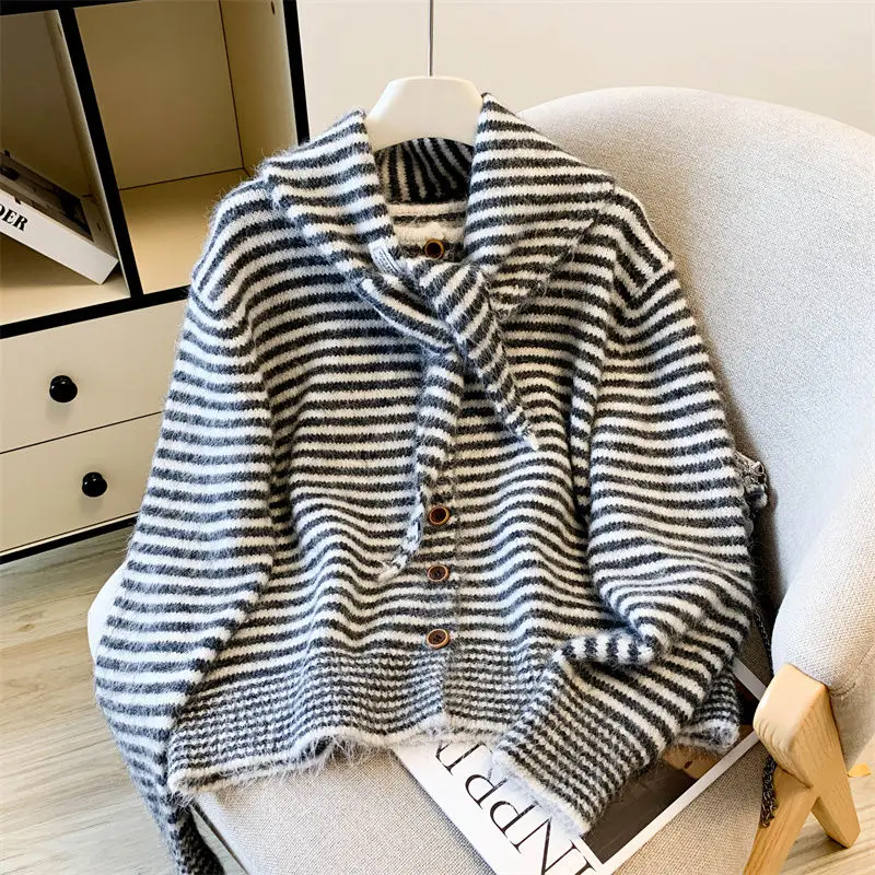 

Scarf Striped Sweater Coat Women's Autumn and Winter New Slim Knitted Cardigan