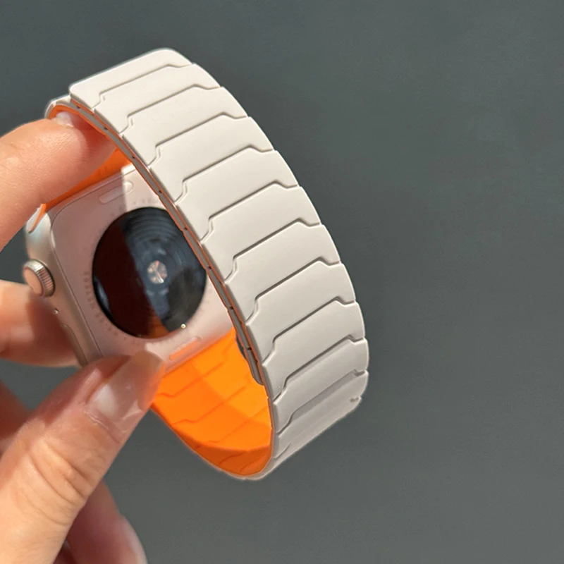 สายแม่เหล็กสำหรับ Apple Watch ขนาด 46 มม. 42 มม. 49 มม. 45 มม. 44 มม. 41 มม. สายซิลิโคนแบบสปอร์ตสำหรับ iWatch Series ultra3 11 10 9 8 7 6 5 SE