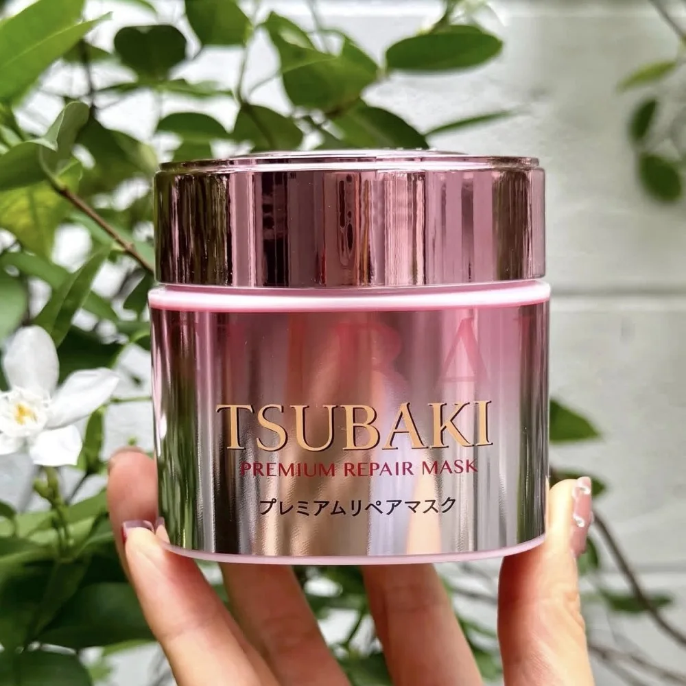 

Маска для волос TSUBAKI 180г, премиум-класса, восстанавливающая, питательная, для сухих и поврежденных волос, устраняет секущиеся концы, контролирует пушистость.