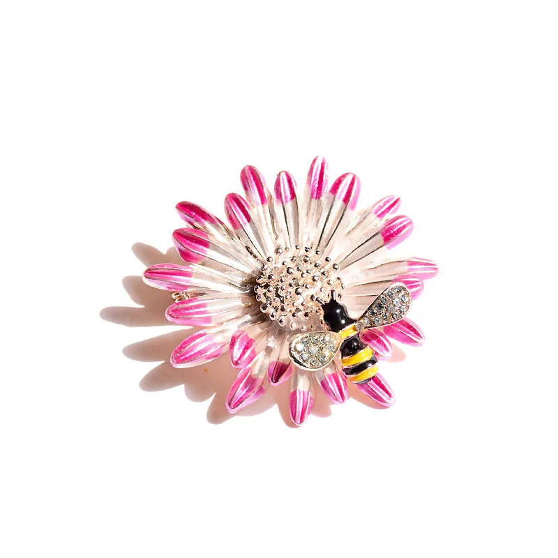 Enamel Sunflower Brooches Cute Bee Collecting Honey Sunflower Brooch For Women Scarf  Lapel Pin Coat Animal Brooch Gift Jewelry