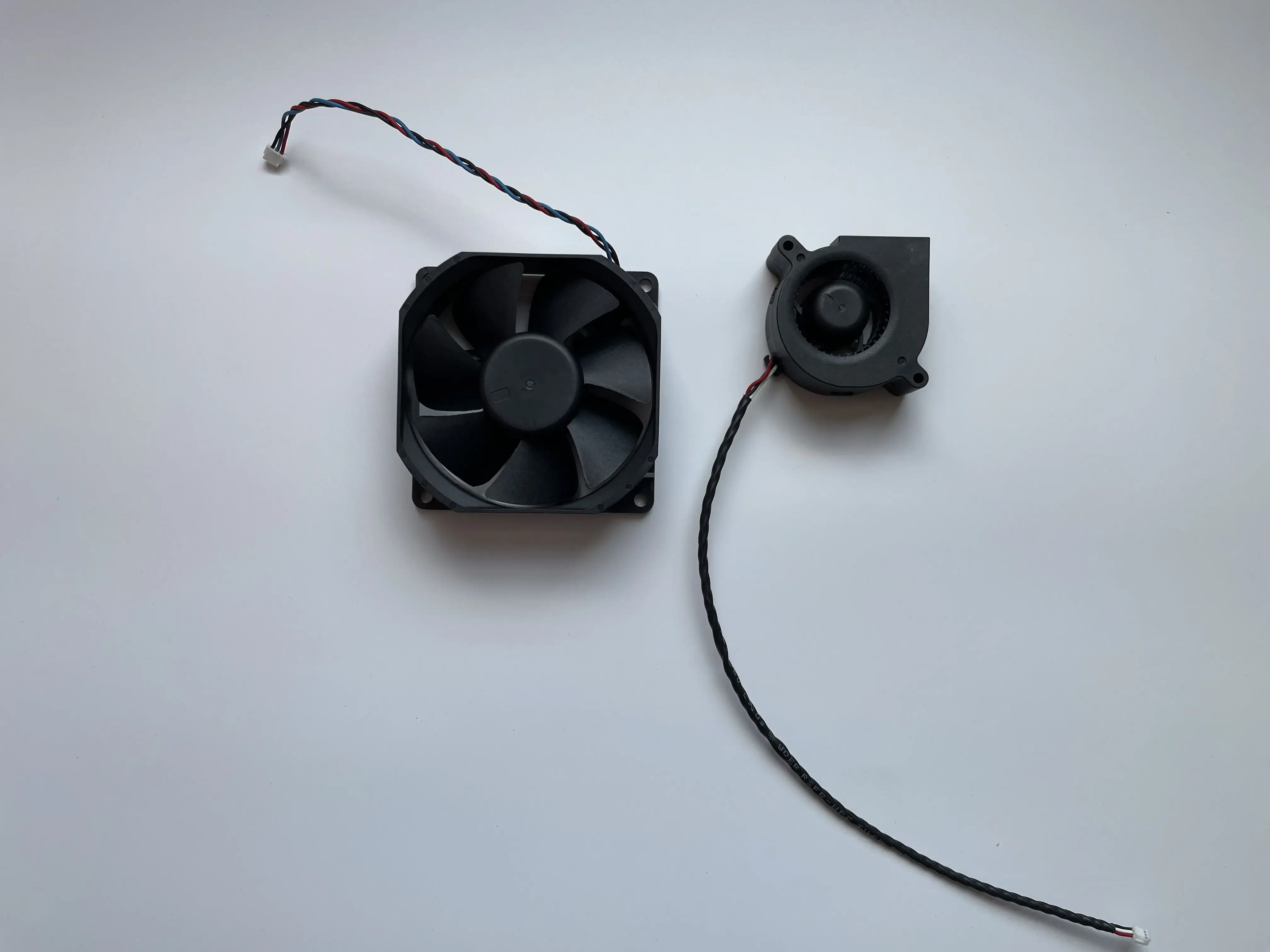 COMPATIBLE FAN FOR OPTOMA HD27e HD143X HD144X VDHDNTe PROJECTOR