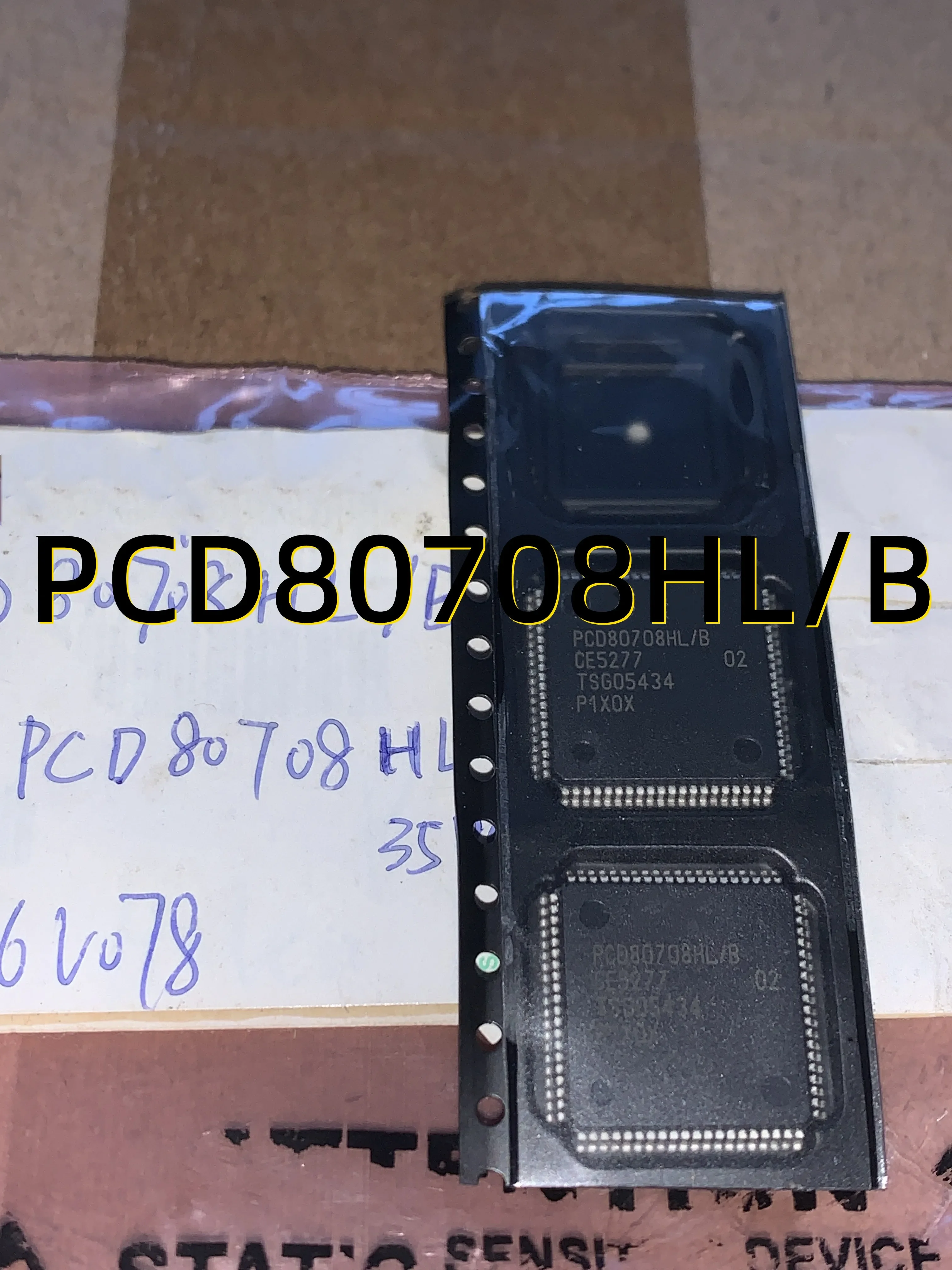 

PCD80708HL/B 05+(Pb) QFP80