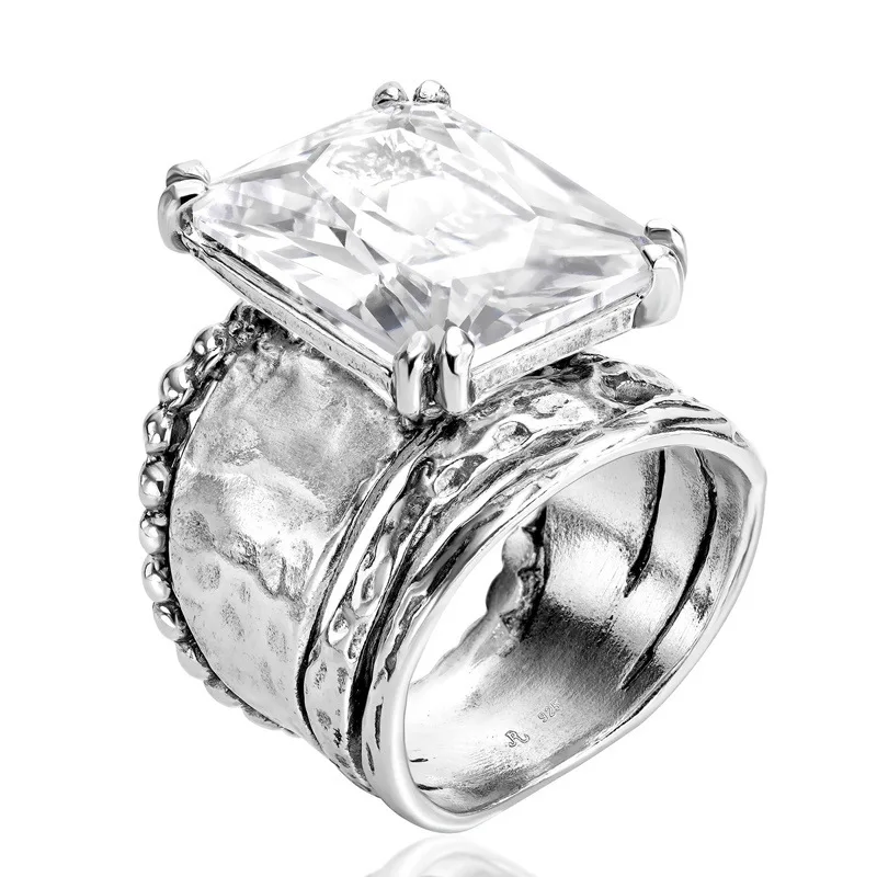 

Huaya Women's White Cut Square Zirconia Retro Rings Hammer Uneven Wide Ring Party Classic Accessories Fashion Tide