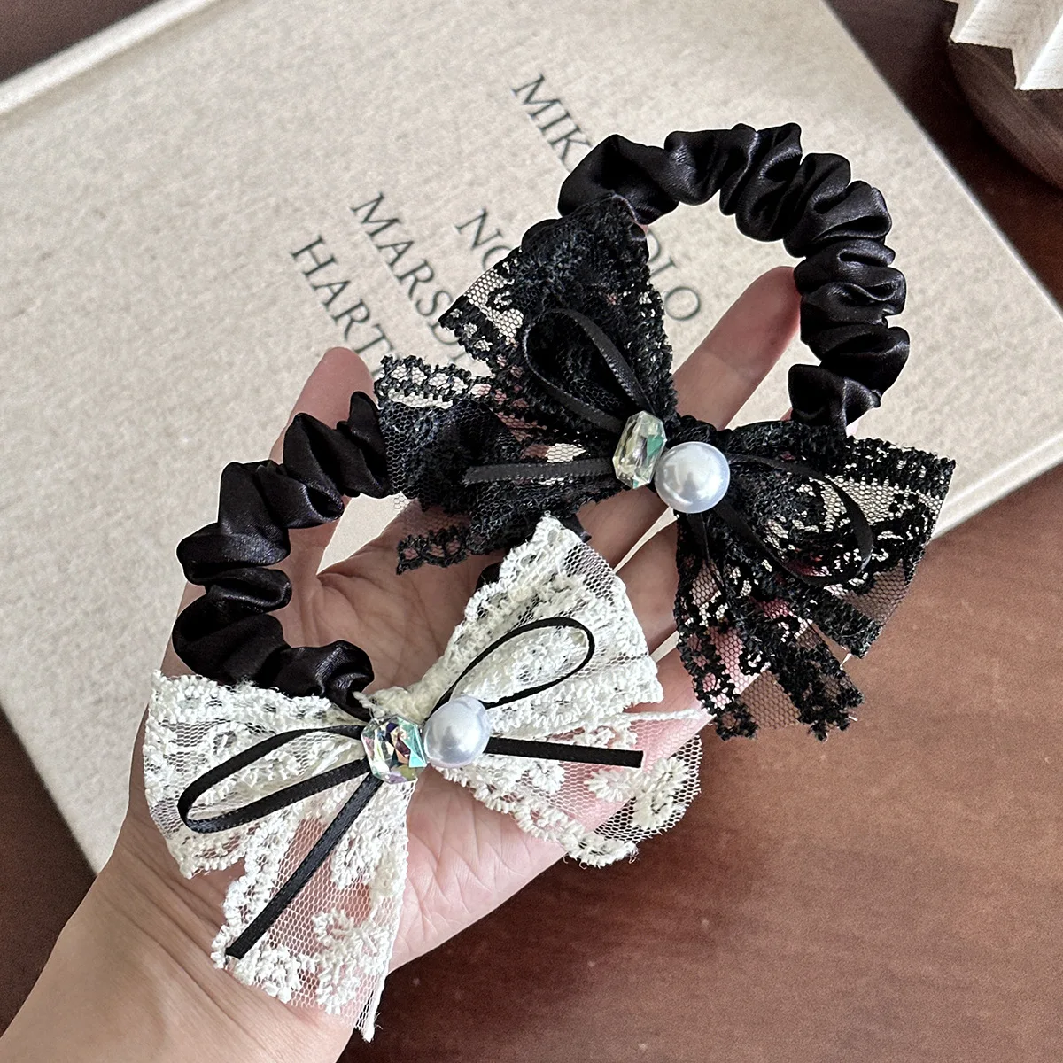 

Корейская двухслойная кружевная резинка для волос с милым бантом, нежная заколка для женщин
