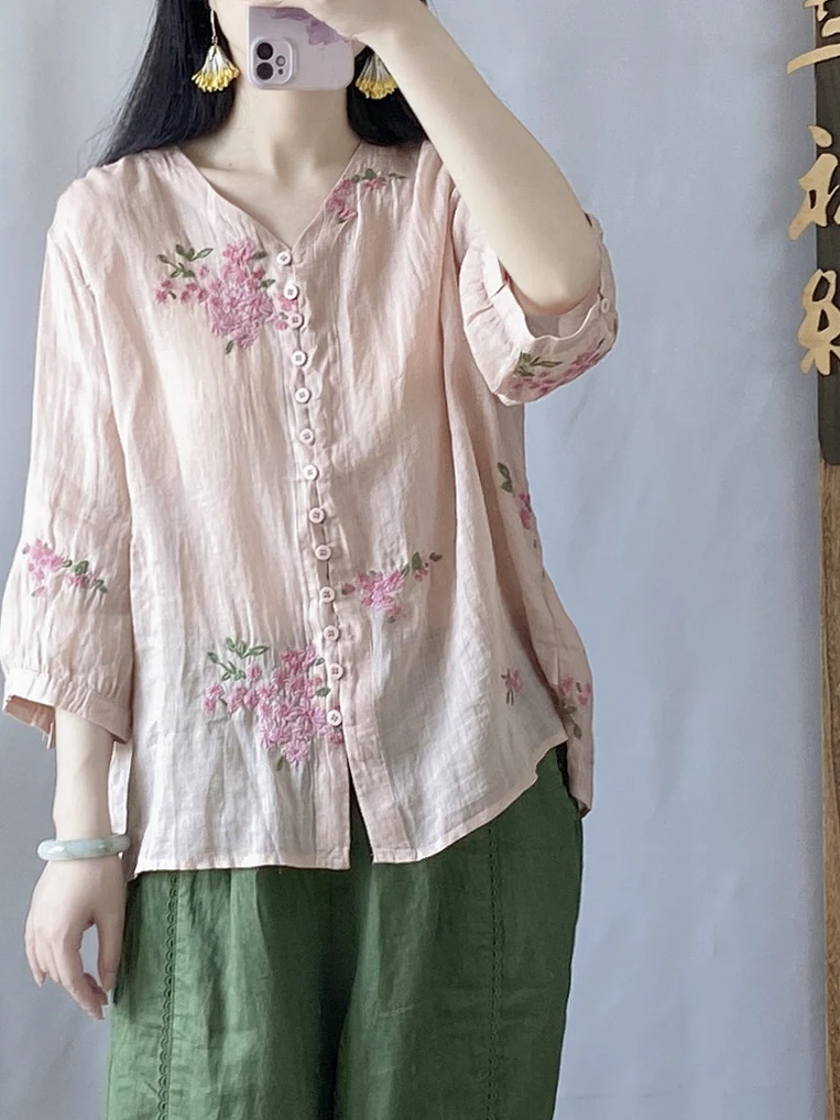 

Artistic Fre V-ne Embroidered Linen Thin Seven-sve Loose Slimming Summer Top for Plus-size Women Casual Commute Wear