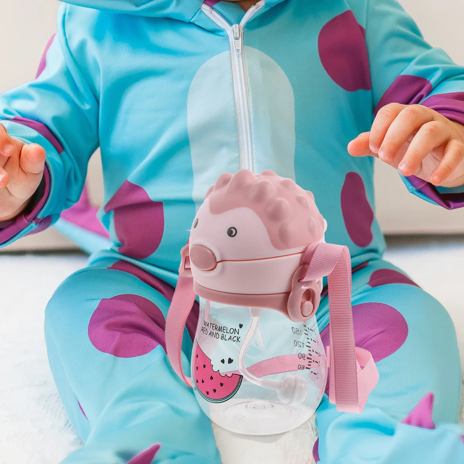 

1Pcs Baby Straw Cup Cartoon Hedgehog Design Infant Water Bottle Lanyard Portable Anti-Choke Training Drinking Cup Toddler Water