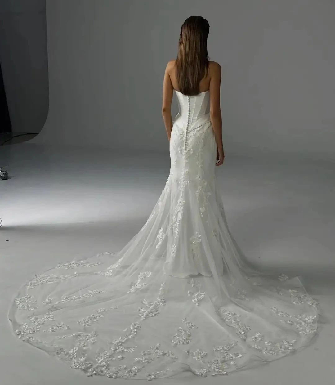 Customized Timeless Delicate Chic Sheer Strapless Mermaid Floor Length Lace Appliques Sweep Train Glamorous Formal Evening Gown