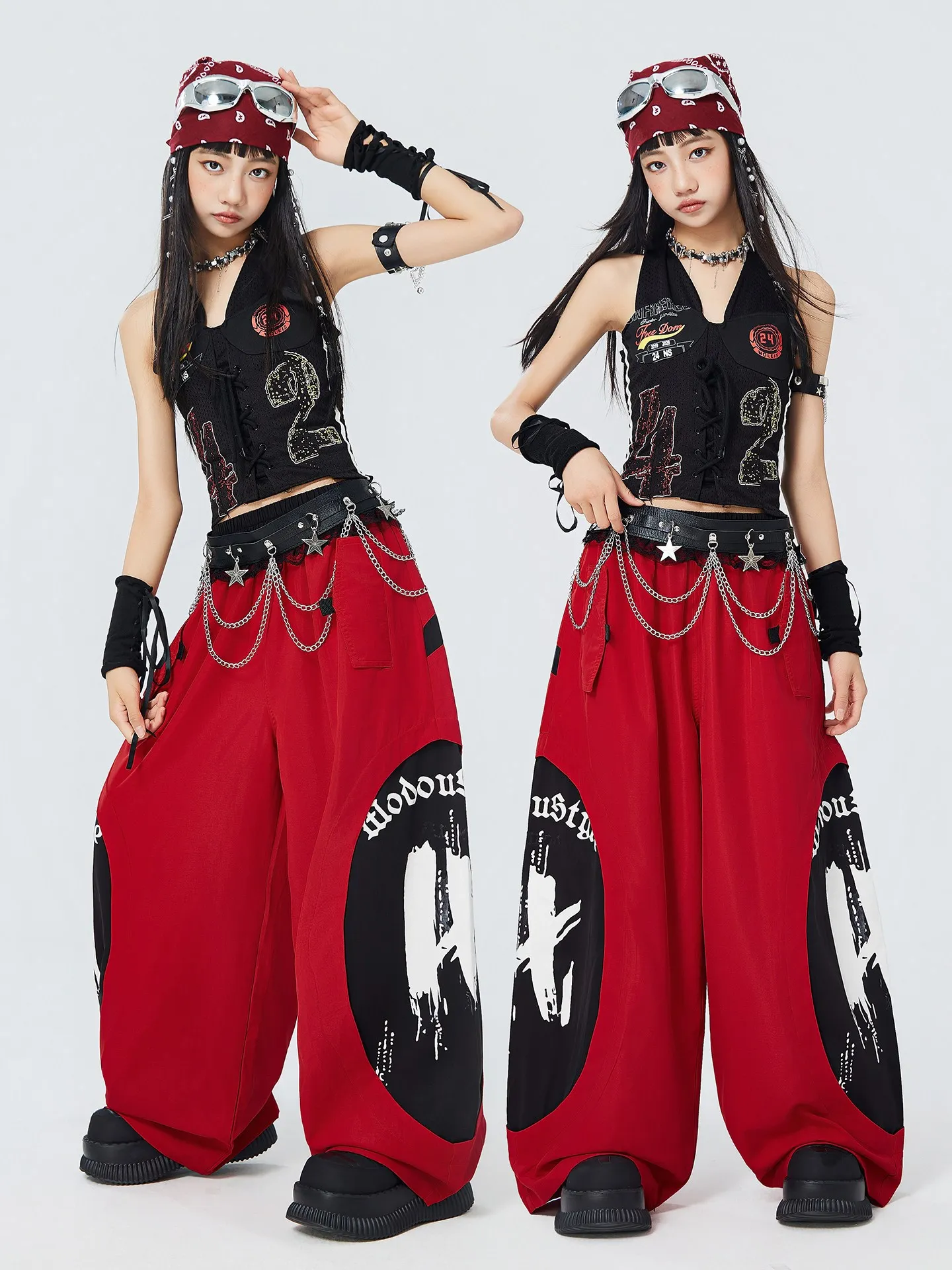 costume-da-ballo-jazz-per-bambini-2026-gilet-nero-e-pantaloni-larghi-rossi-abbigliamento-per-performance-hip-hop-kpop-outfit-da-palco-y2k-alla-moda-estate-bl19779
