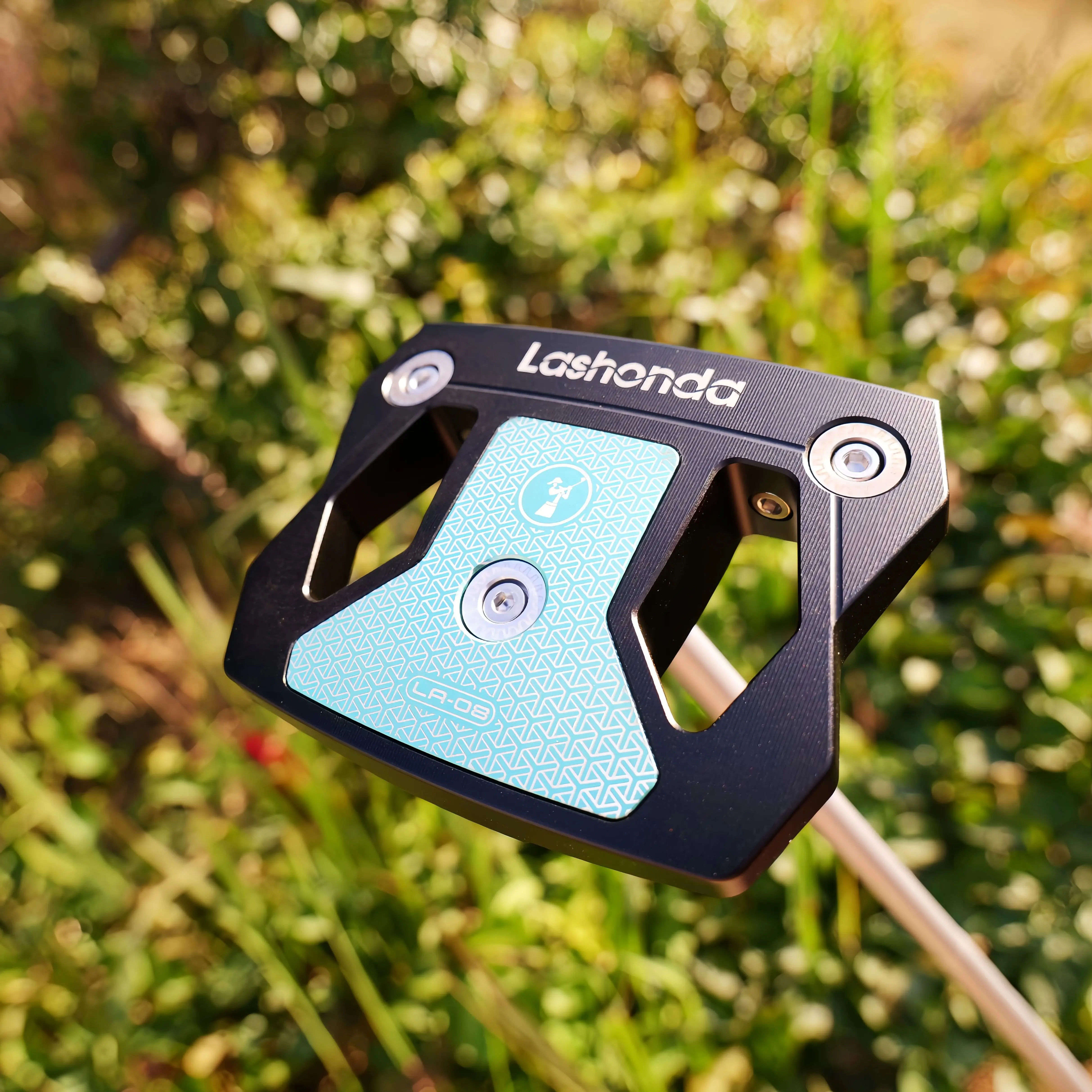 

Гольф-паттер Lashonda LA-08 Series (1 шт.) - конструкция с полым корпусом для снижения веса, высокий MOI/нулевой крутящий момент/точное прицеливание