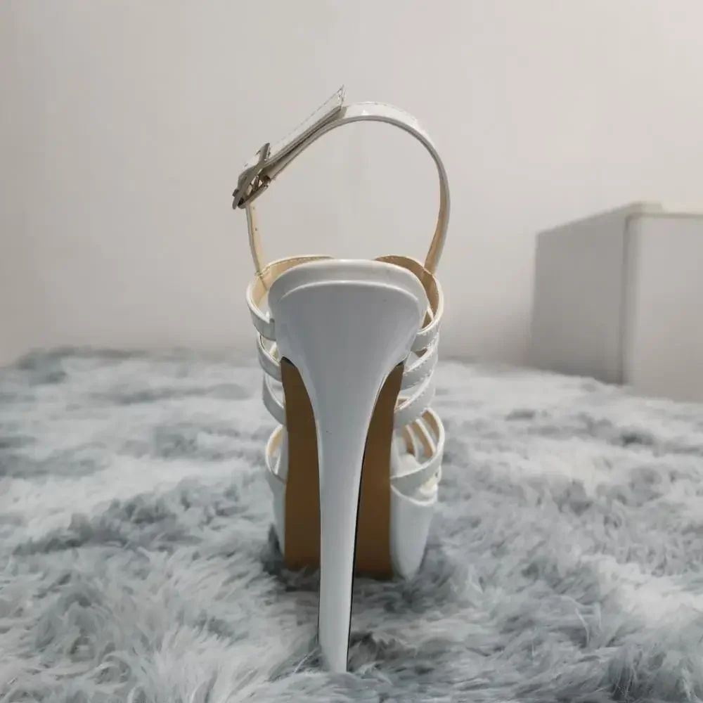 Sandały damskie 2024 New Nightclub Ultra Fashion 14cm Super High Heels Leather Platform Ankle Strap Sandals Pumps Bride Shoes