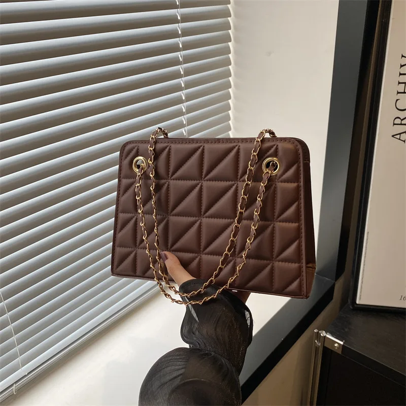 

2025 Summer Minimalist Shoulder Bag Womens Stylish Square Crossbody Purse Casual Office Commuter Bag