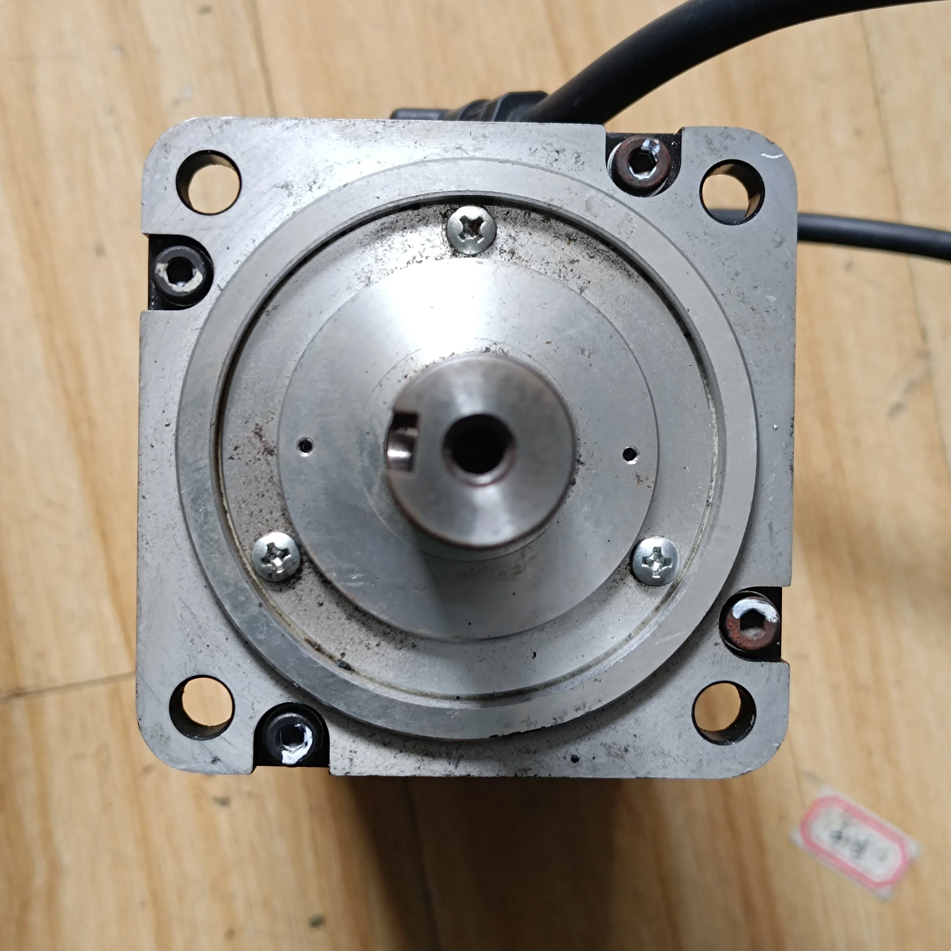 [ PLEASE INQUIRE ] High quality and original for Yaskawa Servo Motor SGM7J-08AFC6E  750W  In Stock