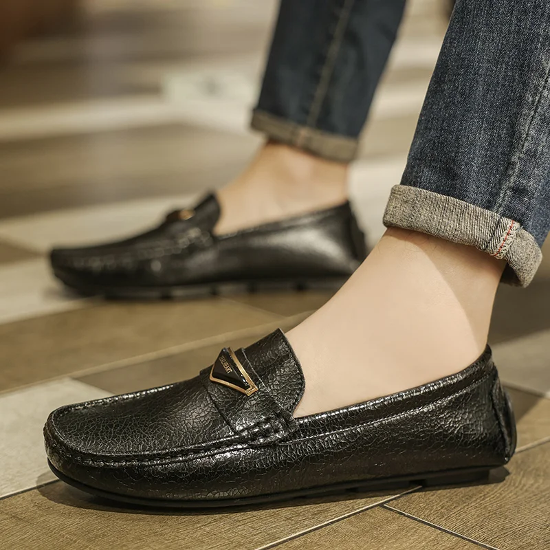 

men moccains slip on Fashion Italian Black genuine Leather Loafers Men Dress Shoes Slip On Party Wedding Shoes men loafers