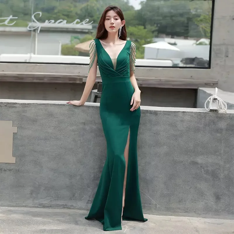 DSP Sexy Deep V Neck Prom Dresses 2023 Women\'s Emerald Green Soft Satin Formal Dress Evening Party Maxi Dress with Beads