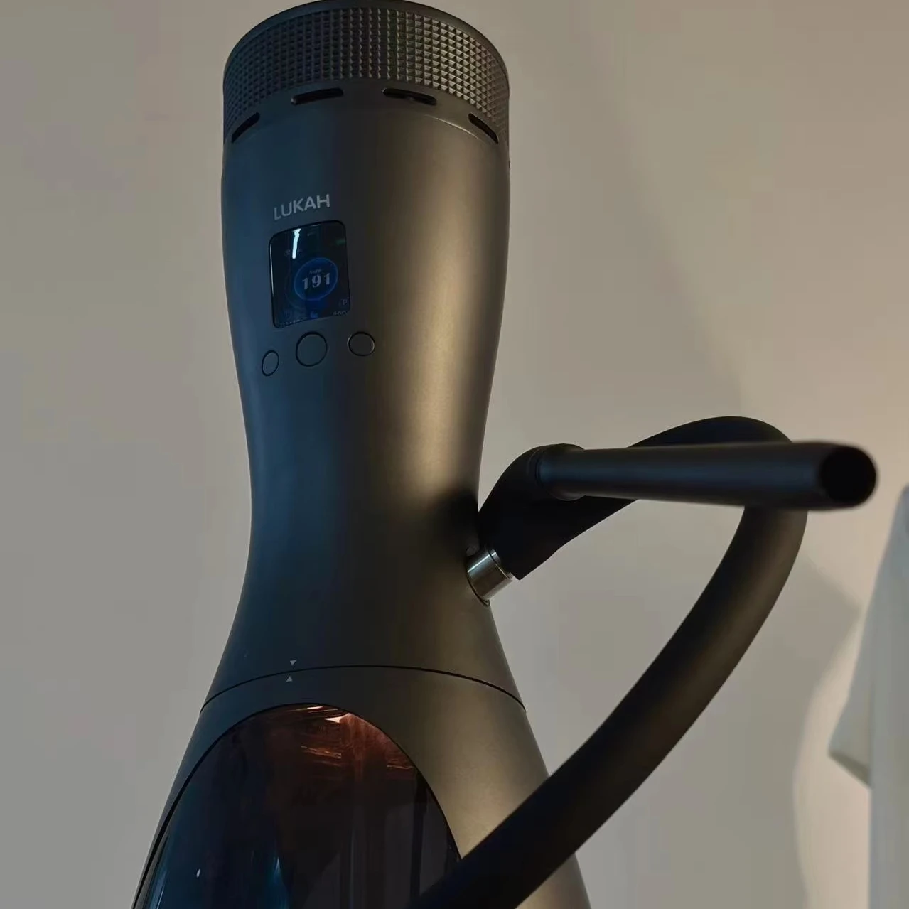 

Next-Gen Hookah Experience With Smart Electric Shisha Meets Clean Flavorful Clouds