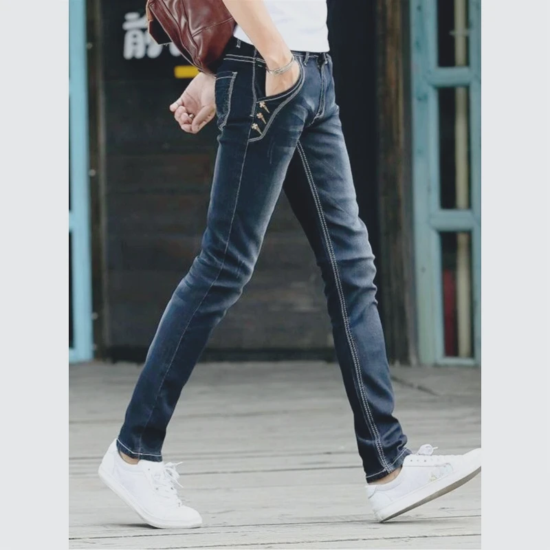 Onzichtbare kruisbroek Lente en herfst elastische jeans Heren Nauwsluitende kleine voeten Blauwe casual broek Heren Dating Mode