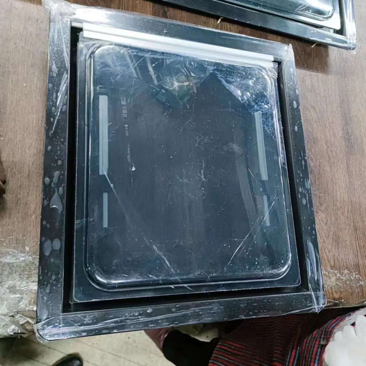 RV16RW RV aluminum alloy window 600 * 600mm with ABS inner frame and sunshade pop-up window