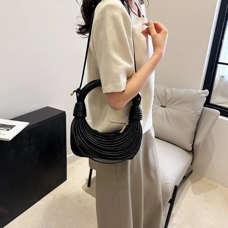 Crossbody Women Handbag Fashion Personality Hobos Purses Girls Shoulder Crossbody Bag New Woven Underarm Tote Casual Clutch Bag