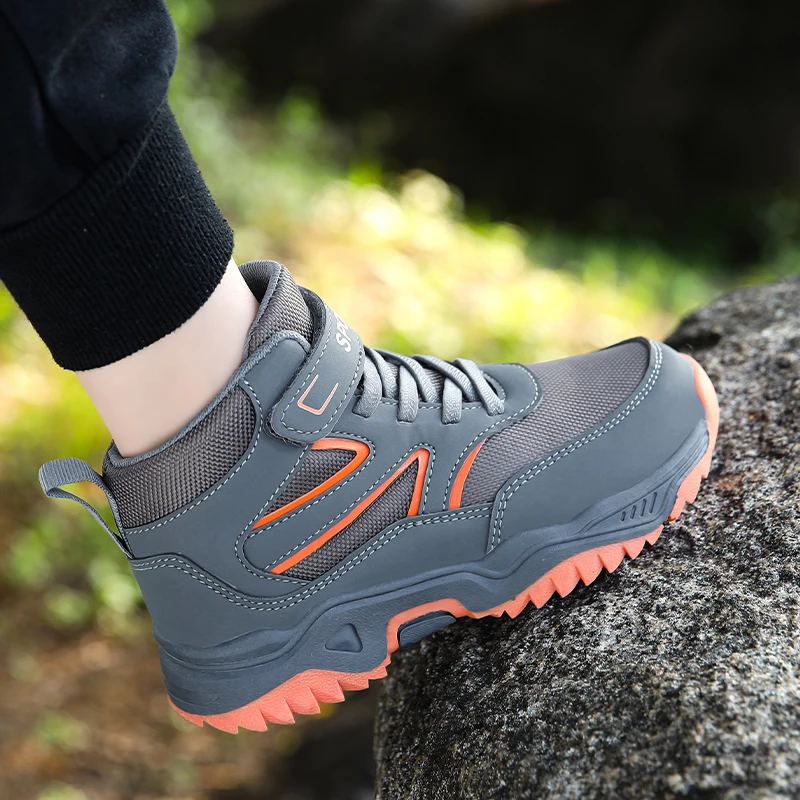 

New Outdoor anti slip Hiking Shoes Teenage student shoes Kids Trekking Sneakers Mountain Climbing Shoes Sport Footwear For Boys