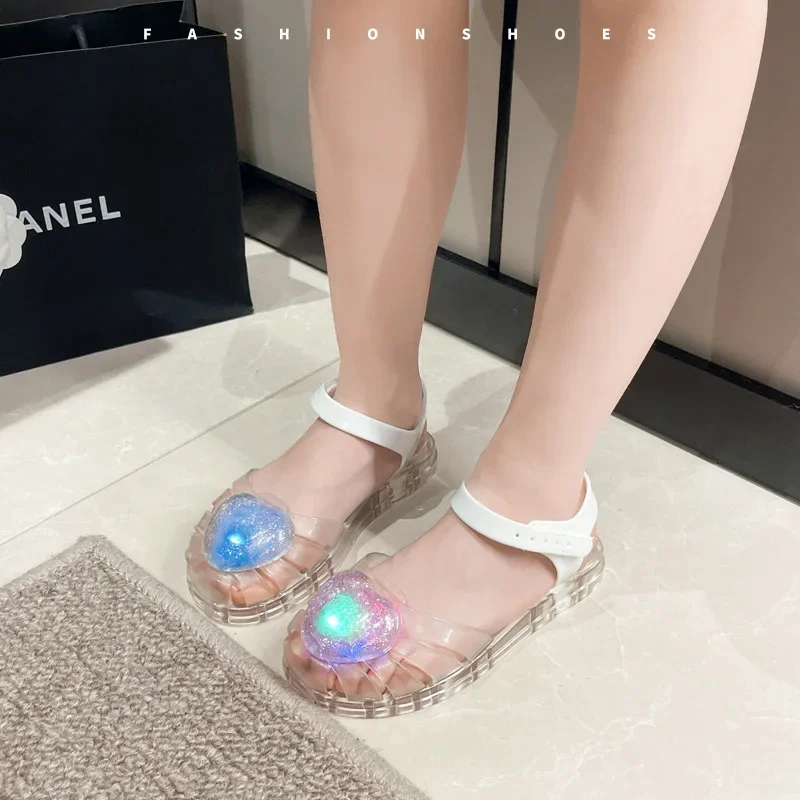 Luminescence Heart Shaped Pattern Transparent Children's Sandals Hollow Out Solid Color Girls Anti Slip Waterproof Flat Shoes