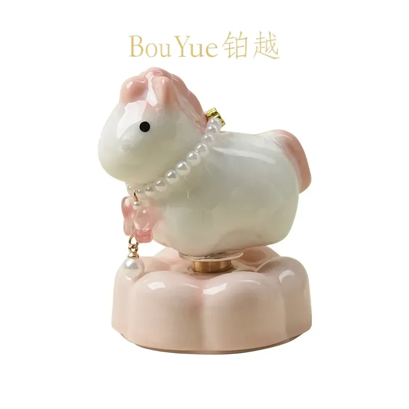 Jingdezhen Ceramic Rotating Horse Figurine Creative Desktop Ornament Healing Decor Souvenir Home Office Desk Decoration Gift