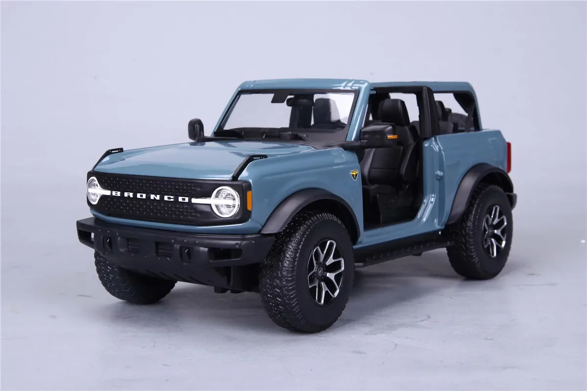 

Maisto 1/18 для Ford Bronco Badlands без двери 2021, литая под давлением модель автомобиля, оранжевый/синий/красный, детские игрушки для девочек для демонстрационной коллекции, металл