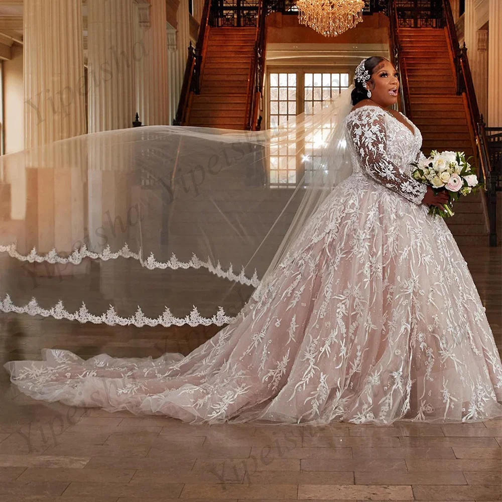Plus Size Wedding Dresses Long Sleeves Africa Bridal Gown V Neck Beads Appliqued Lace Beach Custom Boho Chic A Line Robe Mariee