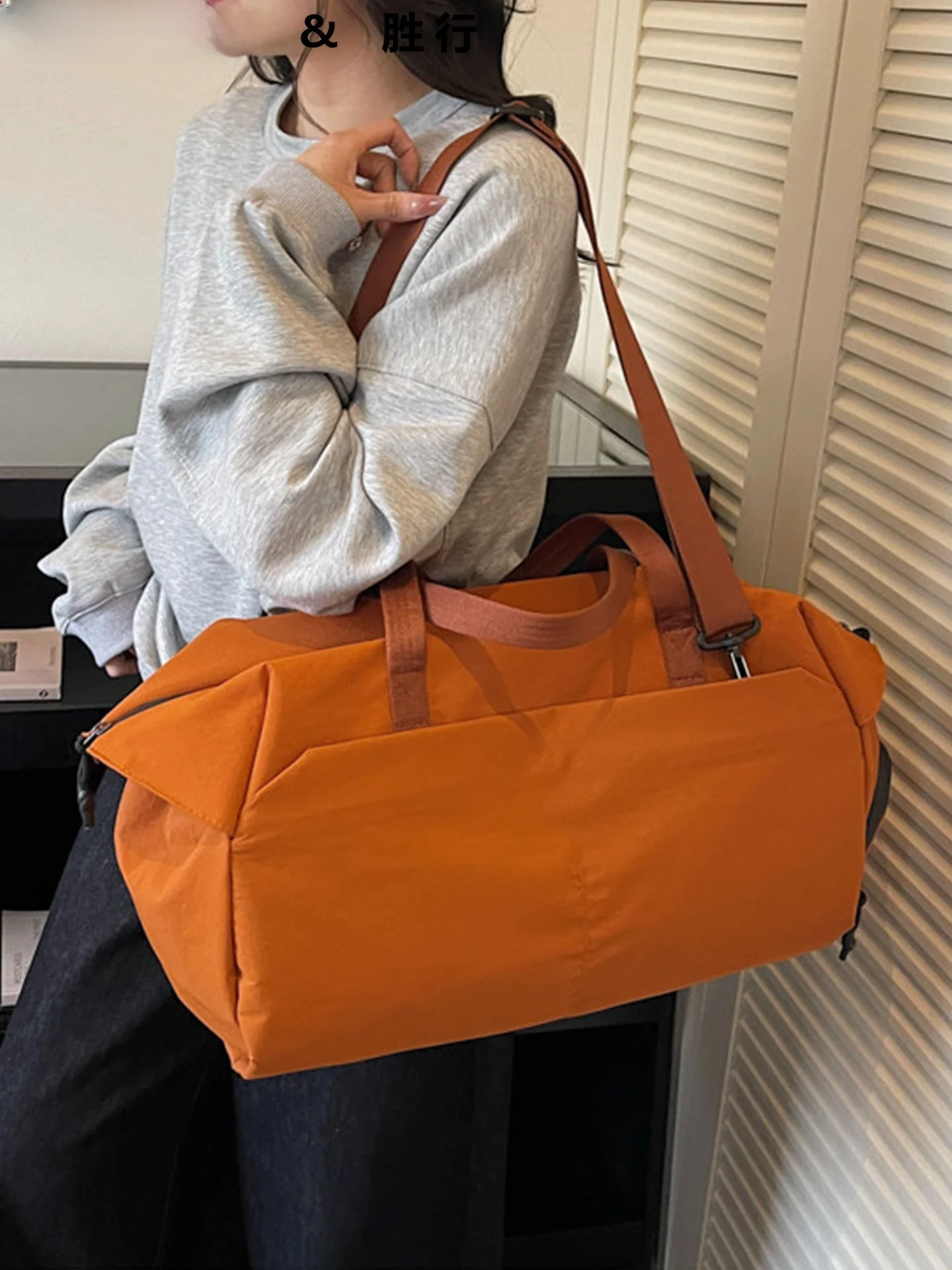 bolsa-de-viaje-ligera-y-moderna-para-mujer-gran-capacidad-bolso-bandolera-para-viajes-cortos-y-excursiones-material-de-nailon