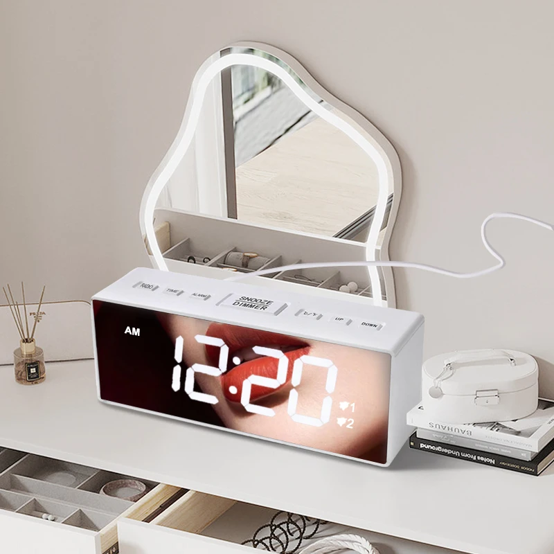 

LED mirror clock, bedroom electronic alarm clock with radio function, time, date, temperature display