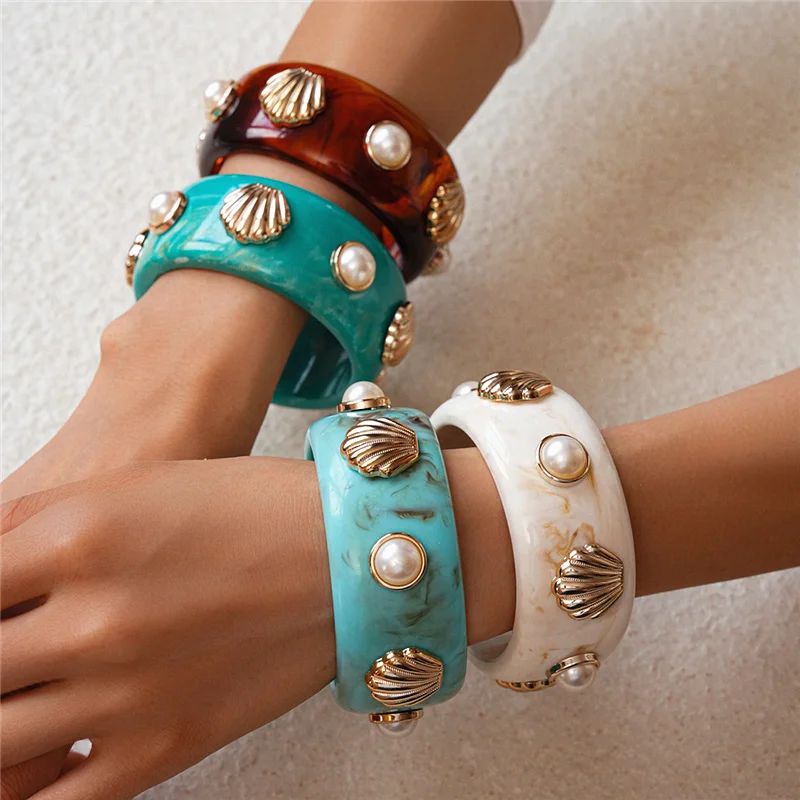 HUANZHI Vintage Übertriebene Blaue Muschel Perle Unregelmäßige Breite Harz Armband Persönlichkeit Chunky Schmuck für Frauen Herbst Winter