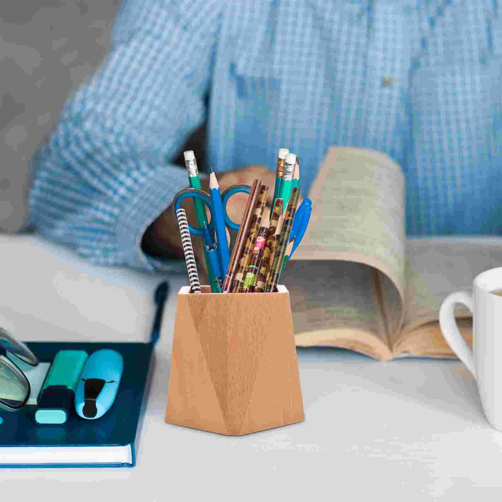

Pen Holder Office Desks Case Penholder Container Desktop Decor Creative Pot Storage Basket