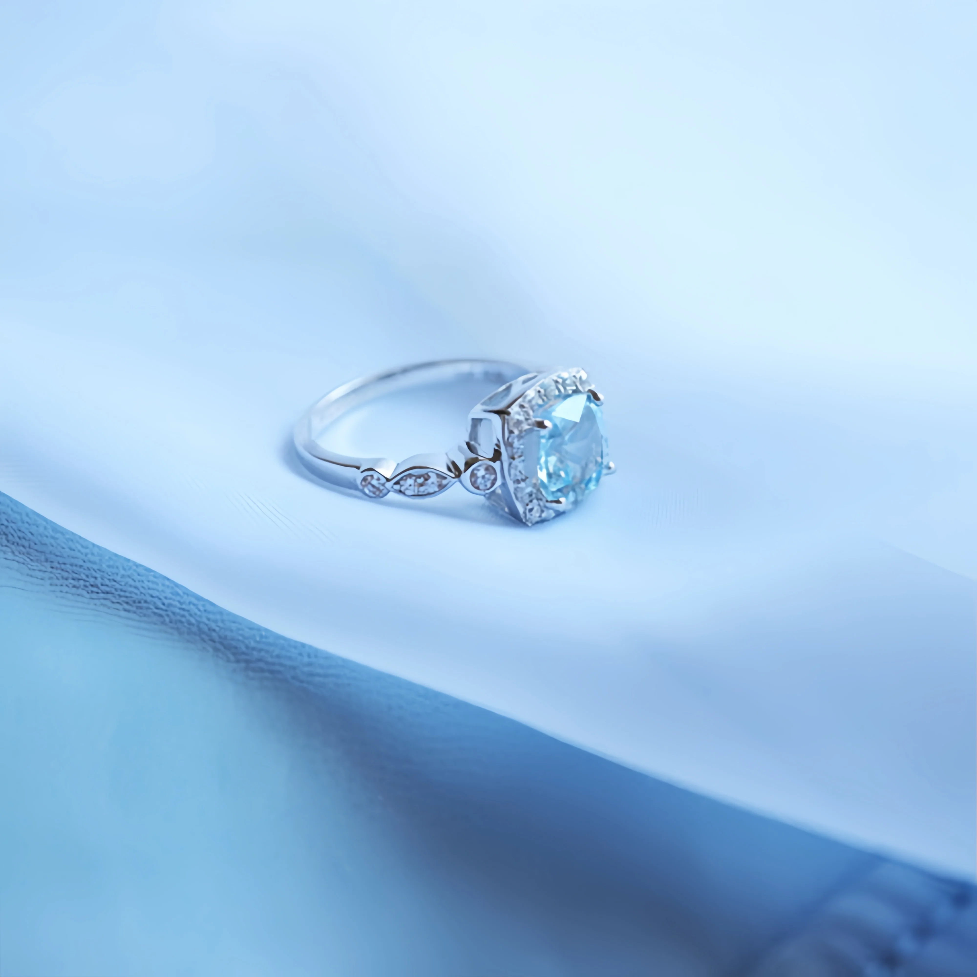 7MM Sky Blue Cubic Zirconia Luxury Wedding Rings for Women  925 Sterling Silver Fashion Jewelry Rings