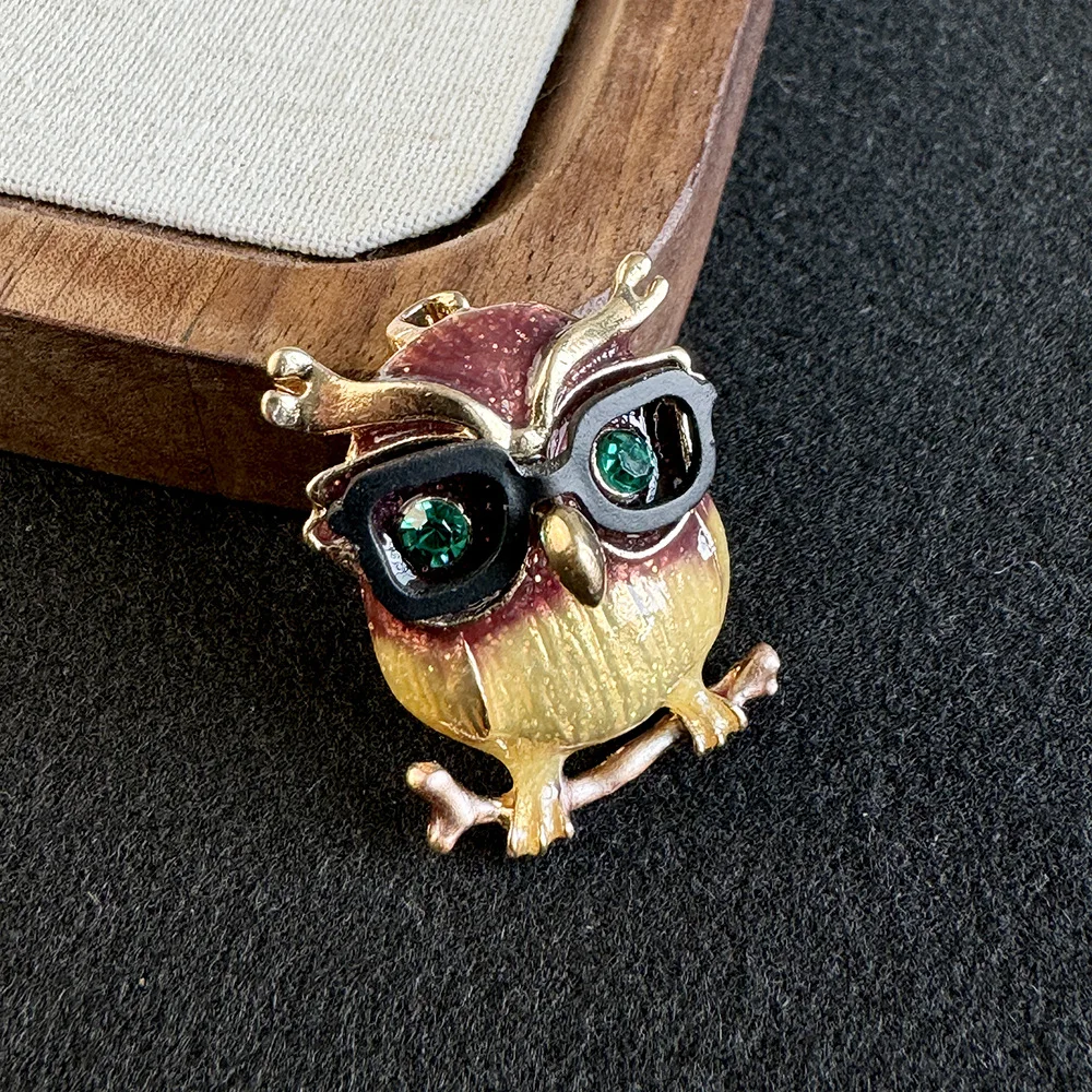 Enamel Cute Cartoon Owl Brooches For Women Unisex Fashion Elegant Metal Bird Animal Brooch Pins Office Party Jewelry Gifts