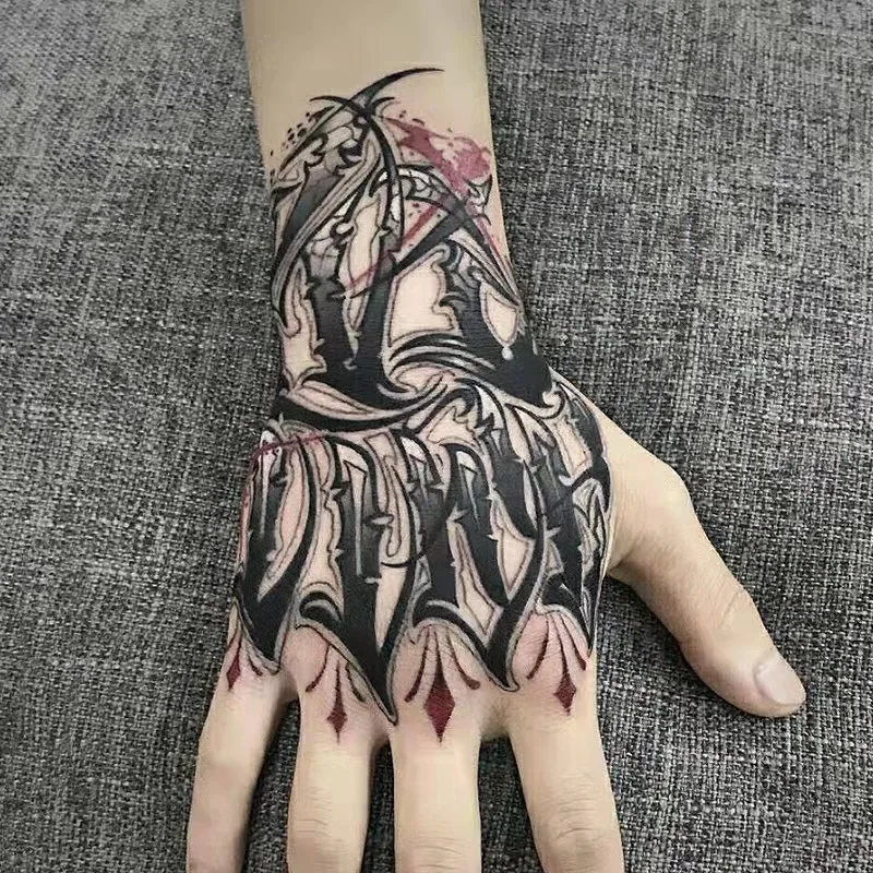 4 teil/los Dark Zurück Hand Wasserdicht Temporäre Fake Tattoo Männlichen Prajna Kühlen Augen Kunst Persönlichkeit Ansatz Halbe Arm Stern Tattoo