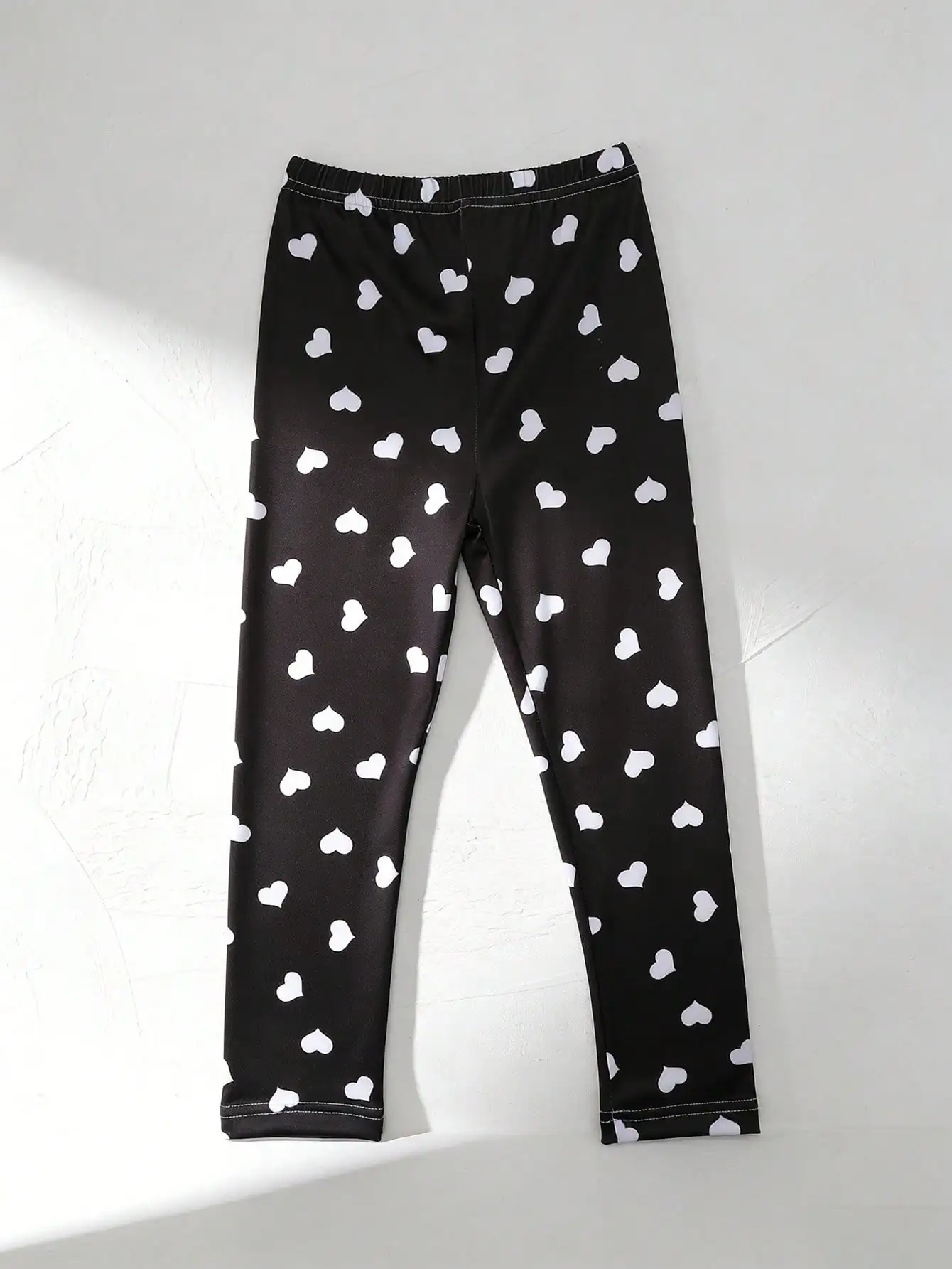 2 Paar Frühlings- und Sommer-Leggings für Mädchen, einfarbig, mit Herz-Aufdruck, weiche Stretch-Knöchelhose für Kinder, lässige Alltagskleidung, Kinderhose – Detail 7