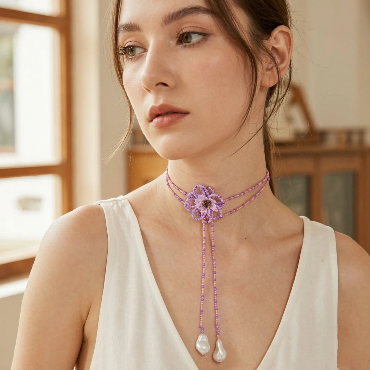 Böhmische handgefertigte Halskette mit gewebten Reisperlen und Blumenmuster für Damen, barocke Kunstperlen-Quastenkette, lange Pulloverkette, Schmuckstück – Detail 5