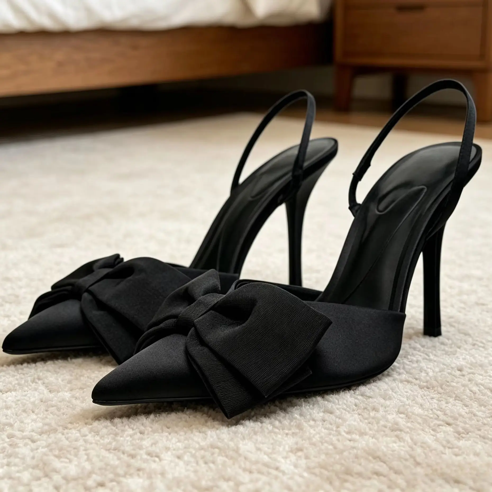 Spring 2026 Pointed Bow High Heels, Black Toe Sandals, Fashionable and Sexy Women's Shoes, Slim Heels