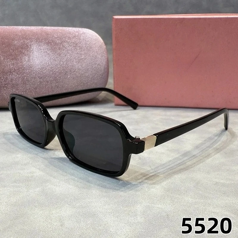 

Trendy Square Sunglasses Unisex - UV400 Anti-Blue Light HD Clear Lenses, Fashion Shades for Men Women Daily Wear