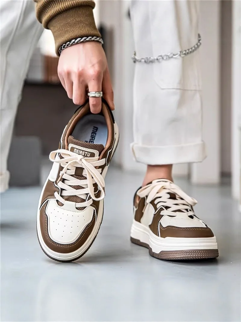 

Low-Top Soft-Soled Casual Shoes for Men in Putian Trendy Youth Style Versatile Sporty Flats Comfortable PU Material