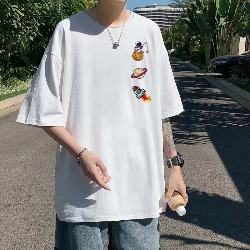 【M-8XL 】2026 Summer Men's Oversized T-Shirt Astronaut Space Rocket Planet Print Tee Casual Streetwear Short Sleeve Top
